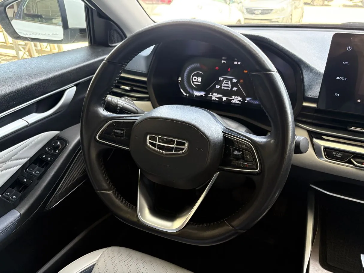Car image 21