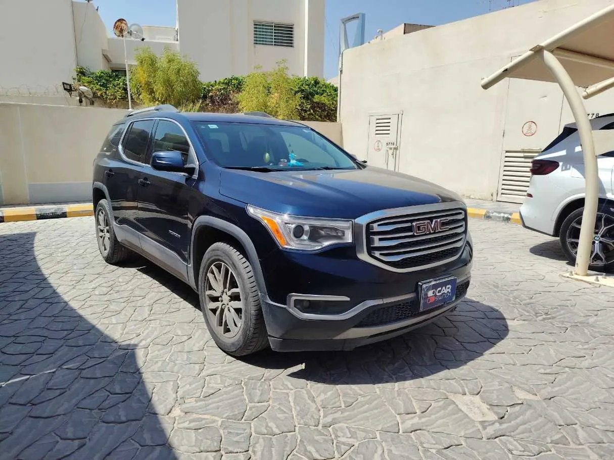 Car image 3