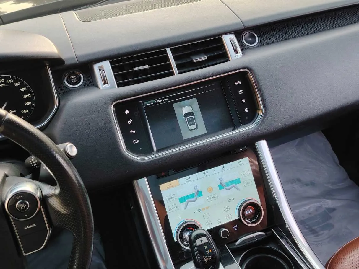 Car image 28