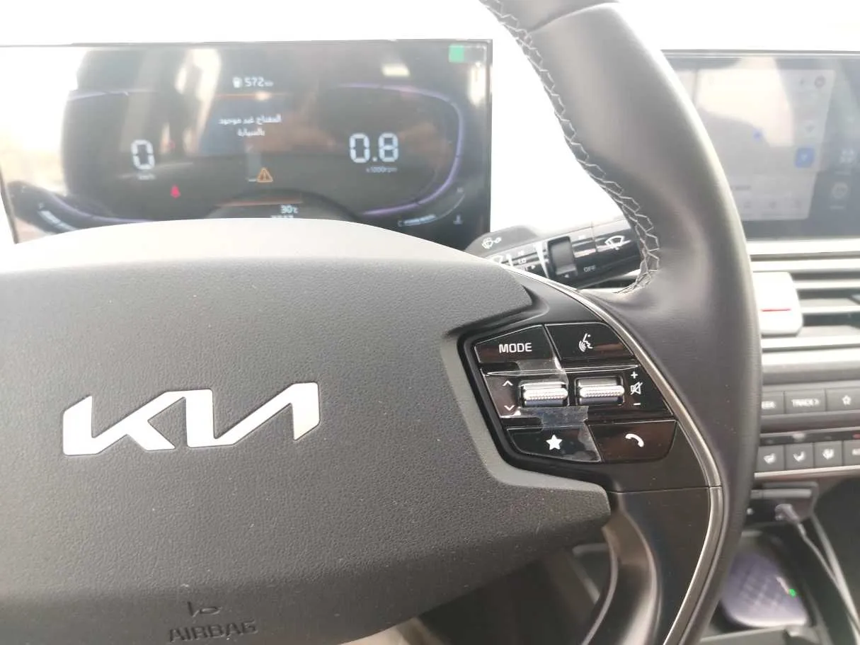 Car image 35