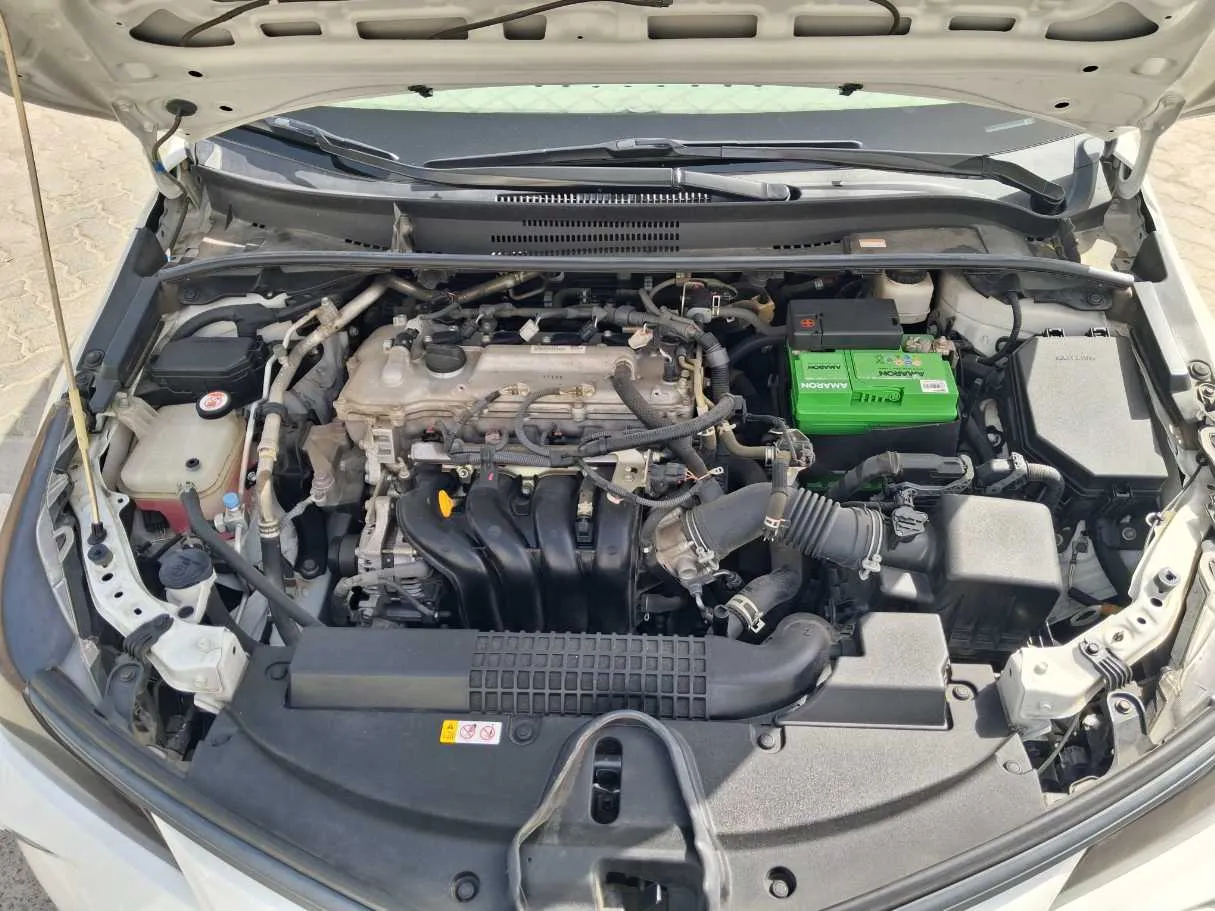 Car image 19