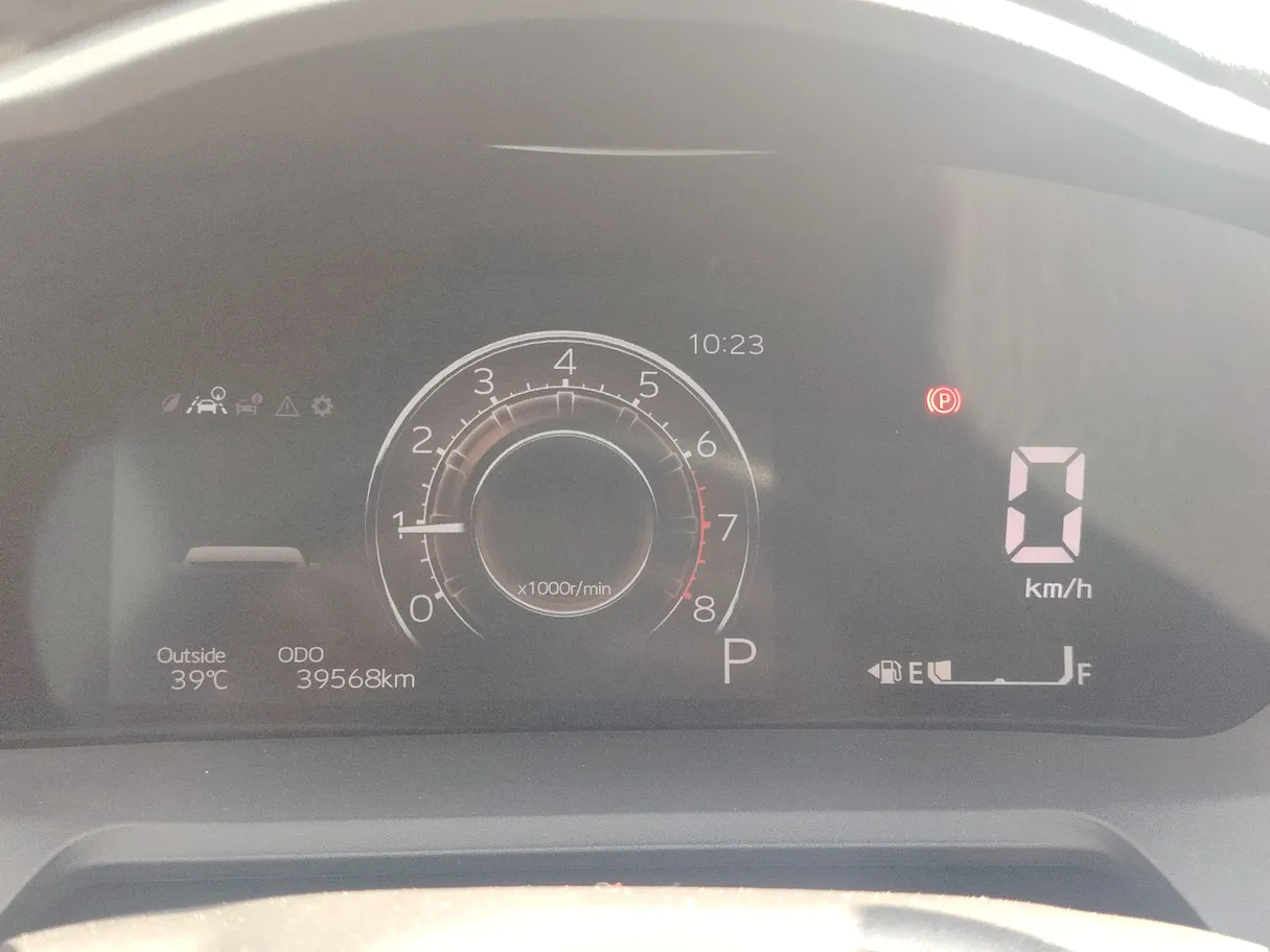 Car image 24