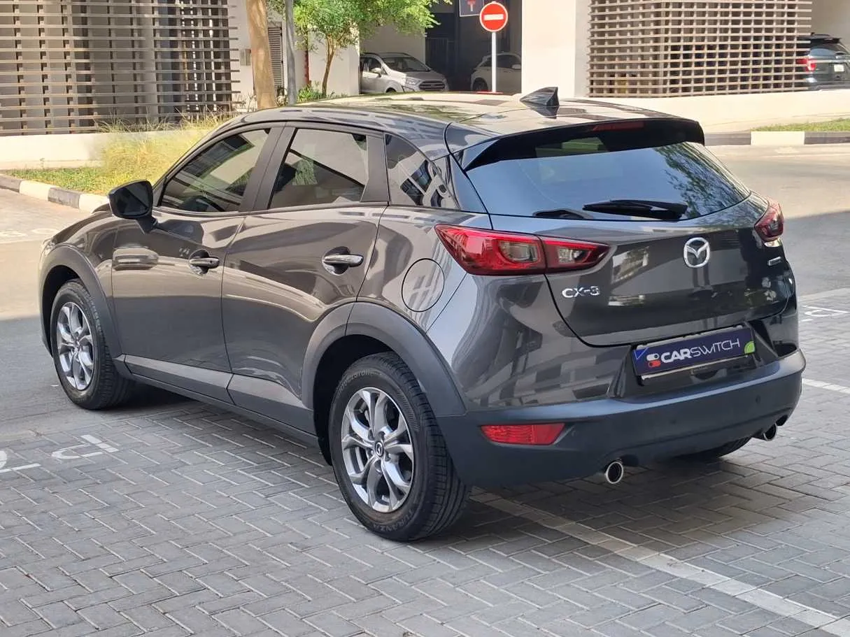 Car image 7
