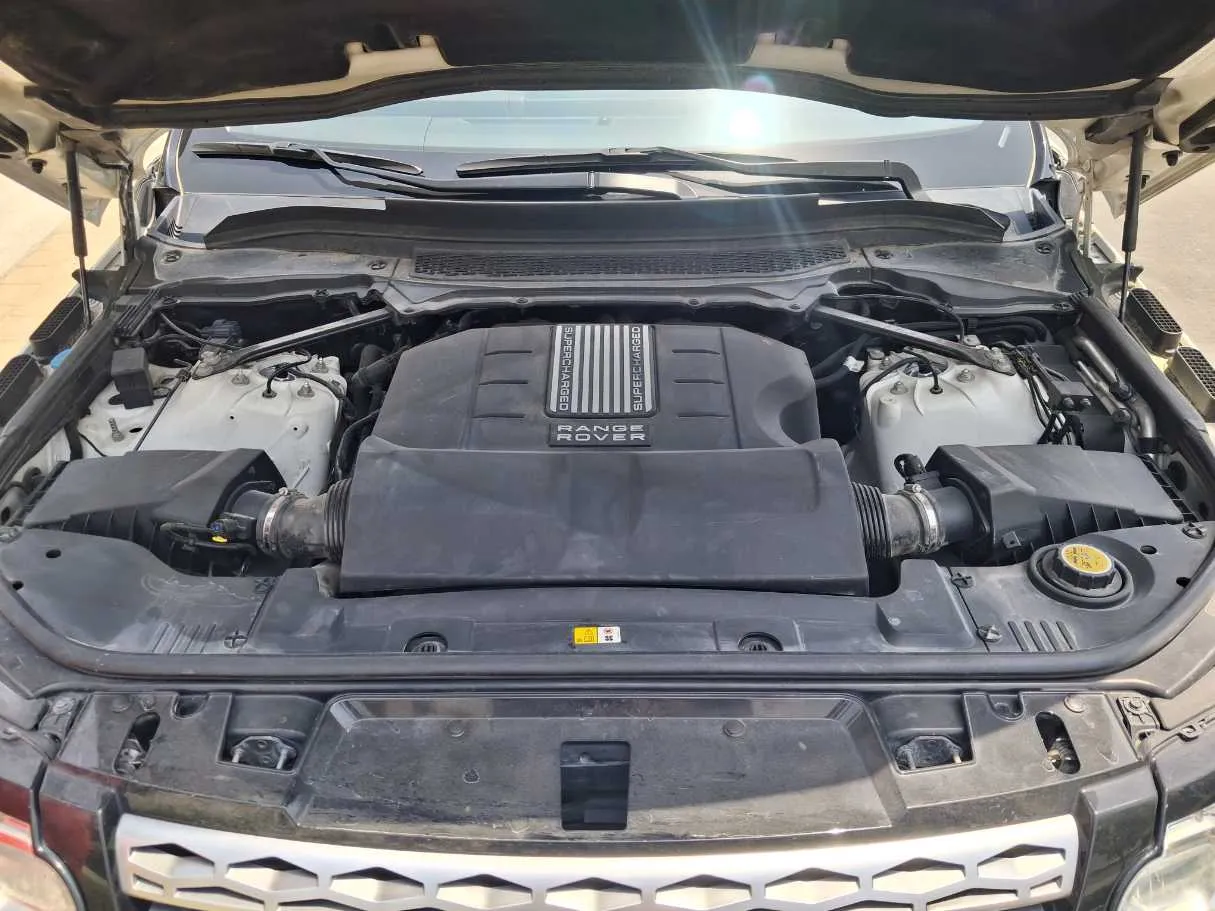 Car image 21
