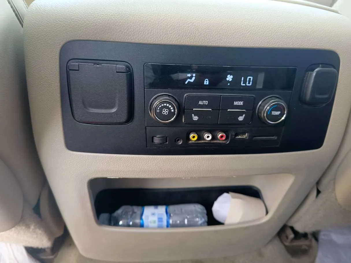 Car image 31