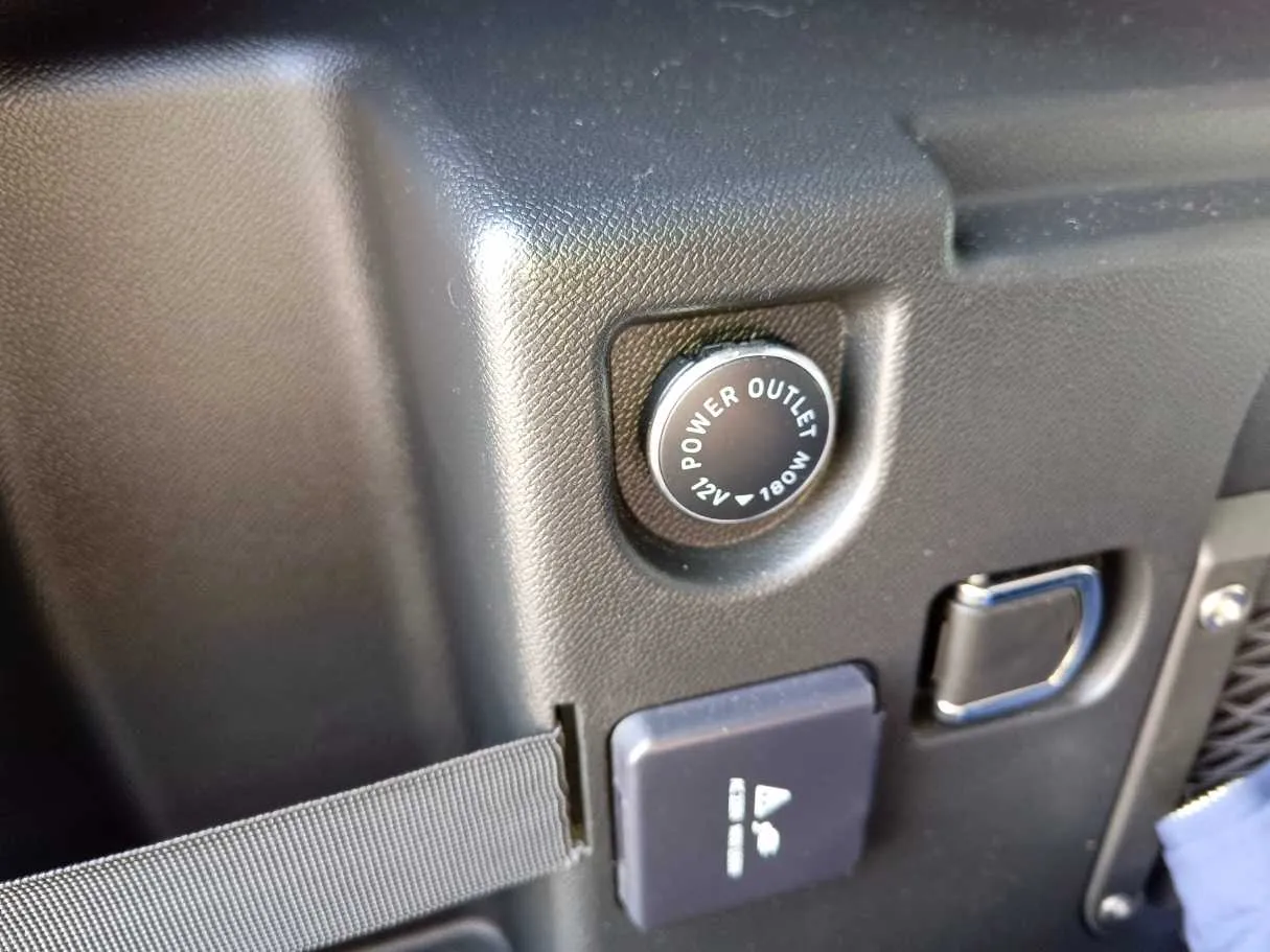 Car image 35