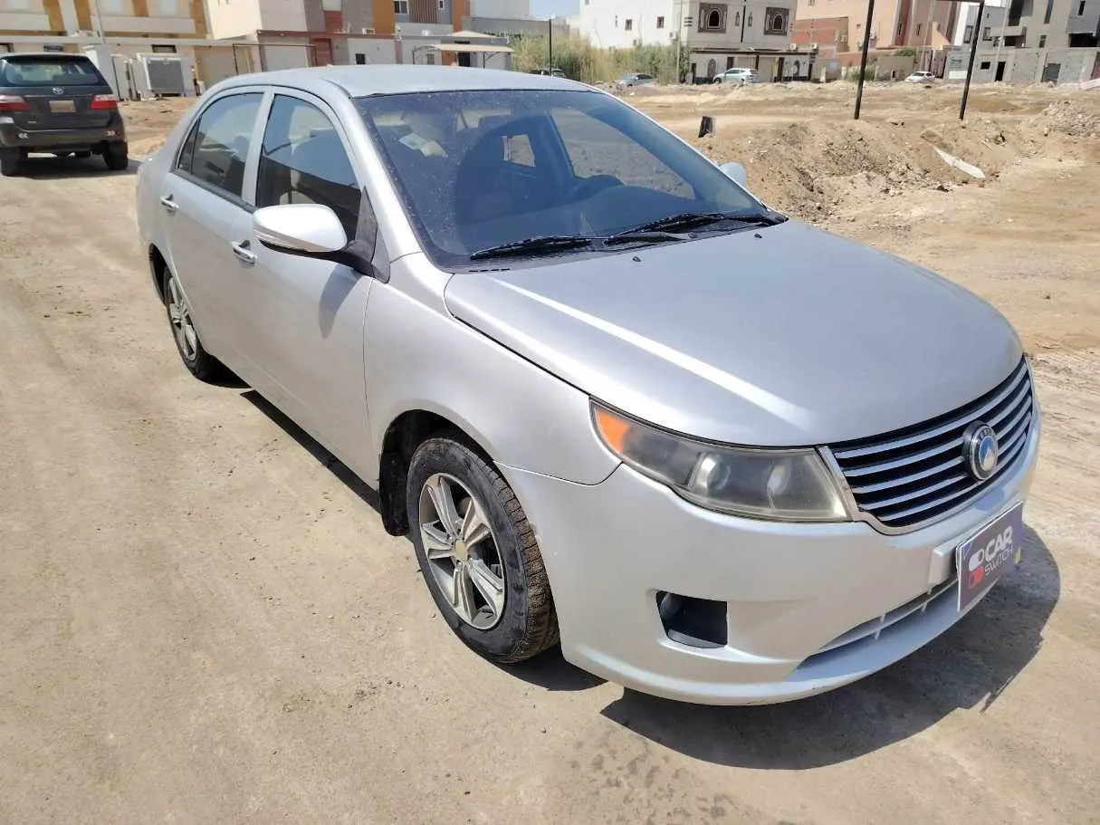 Car image 3