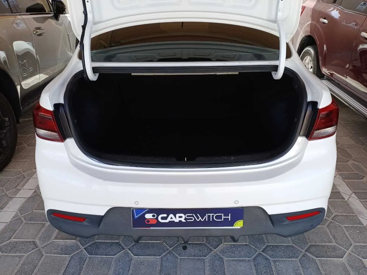 Car image 21
