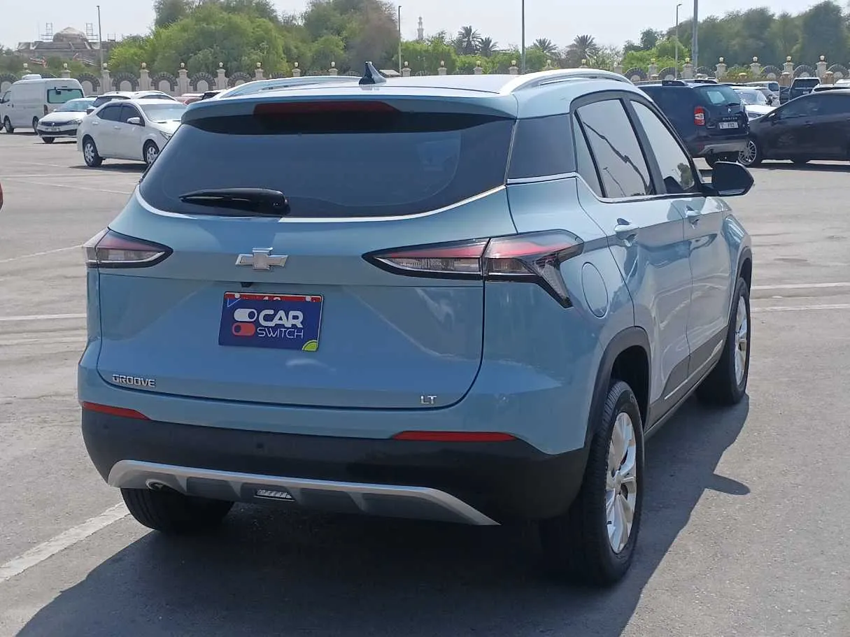 Car image 5