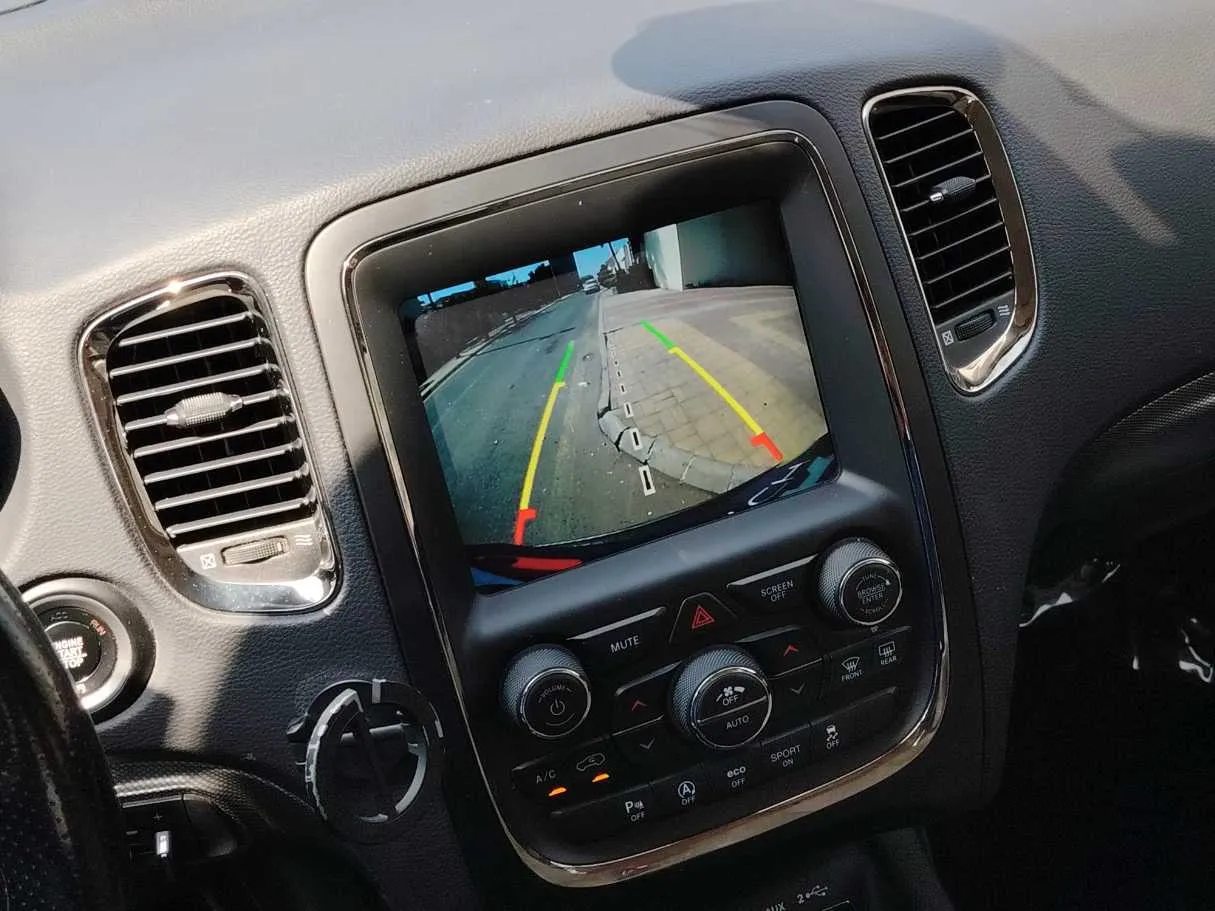 Car image 30