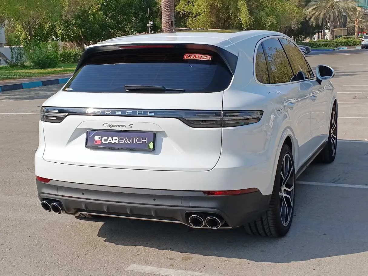 Car image 7