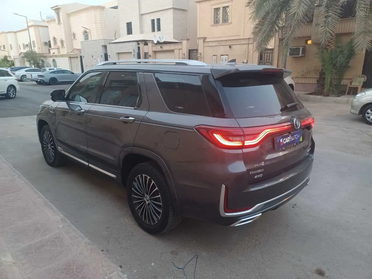 Car image 7