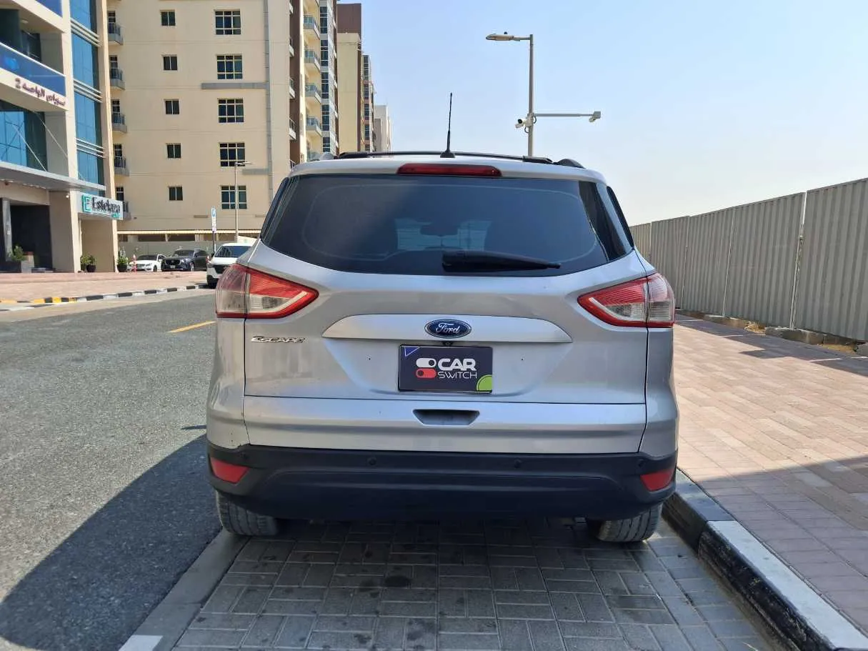 Car image 6