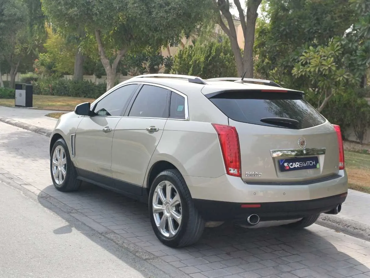 Car image 7