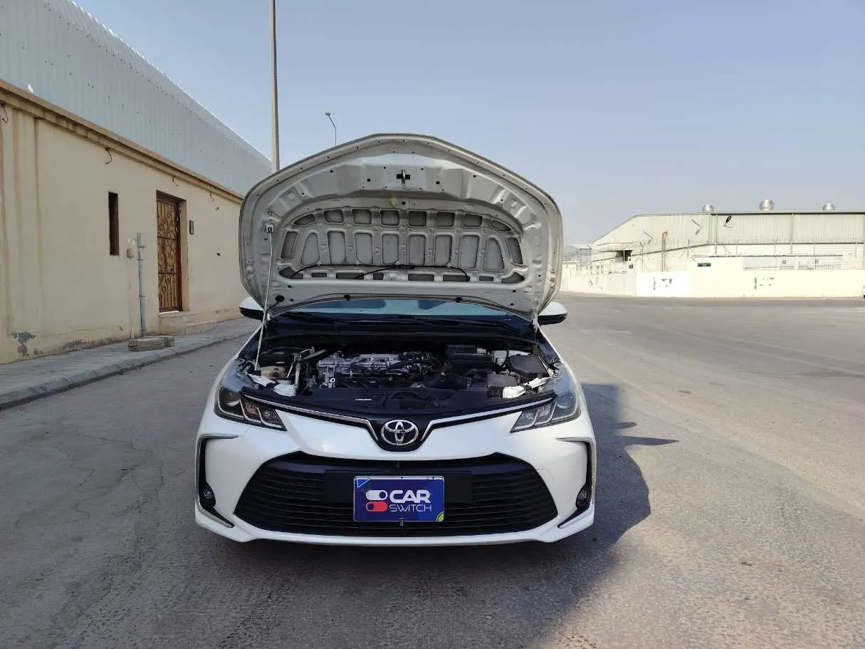 Car image 27