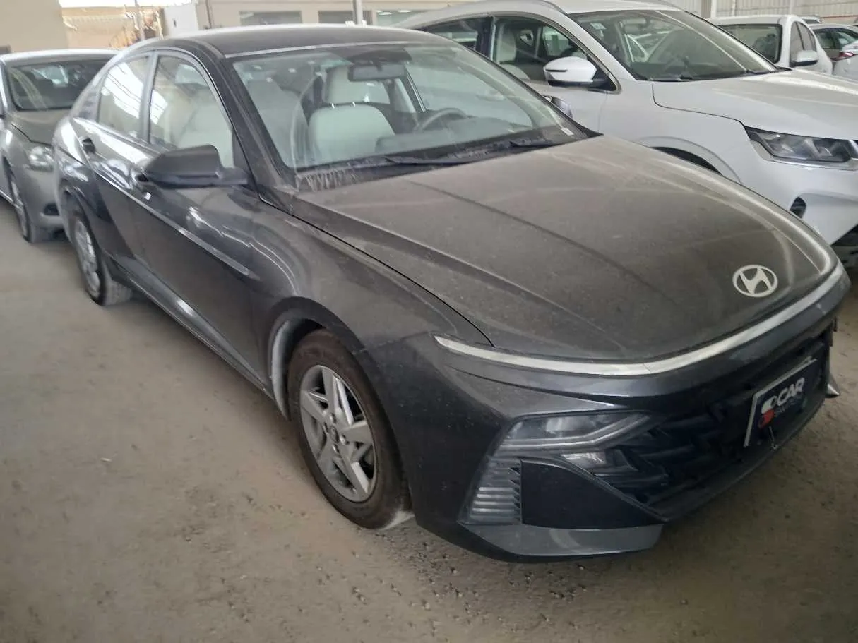 Car image 2