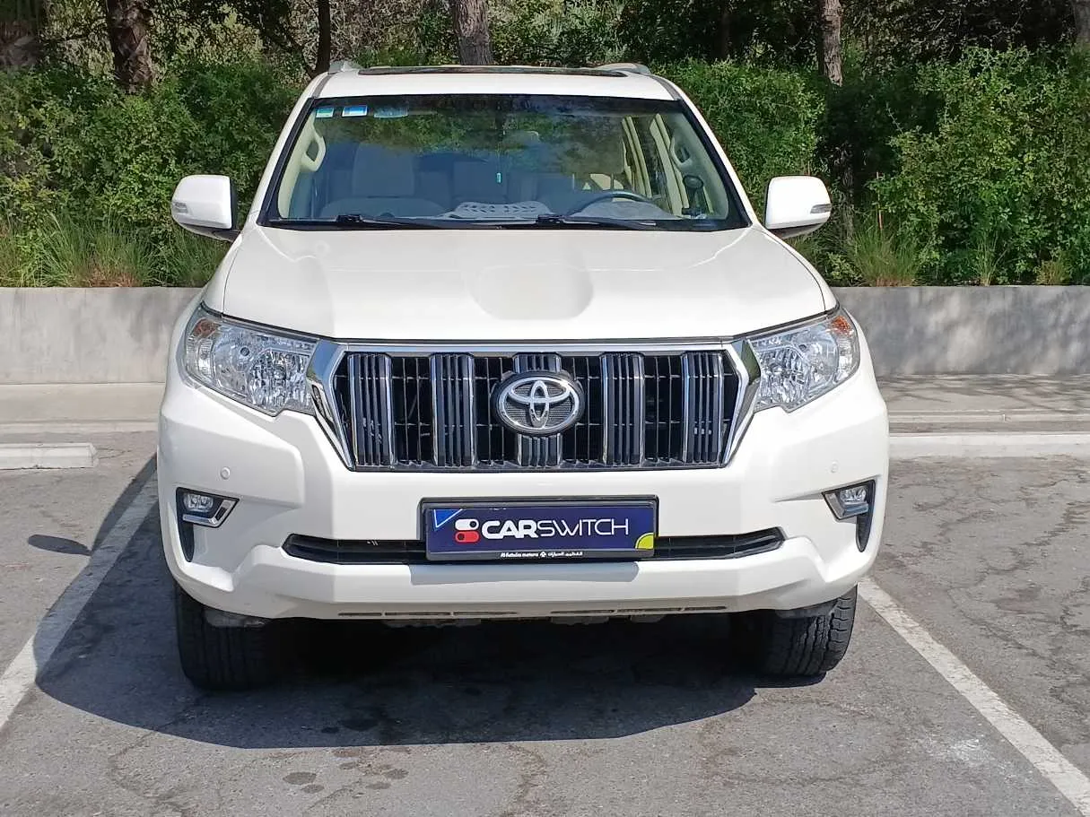 Car image 2