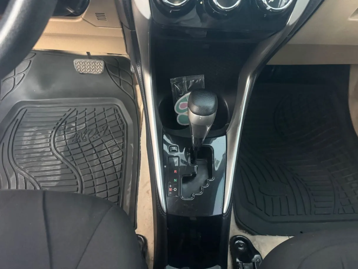 Car image 15
