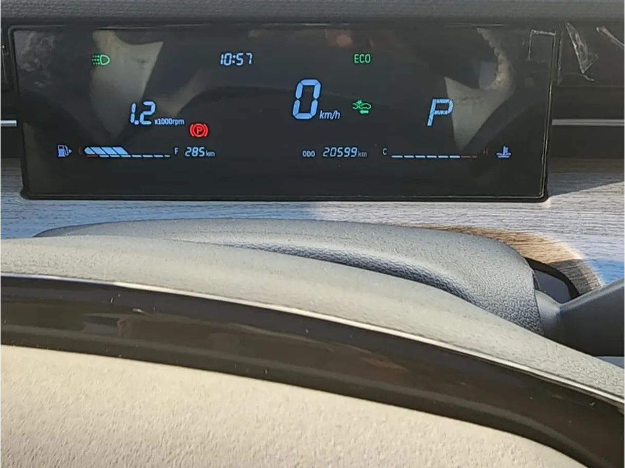 Car image 6