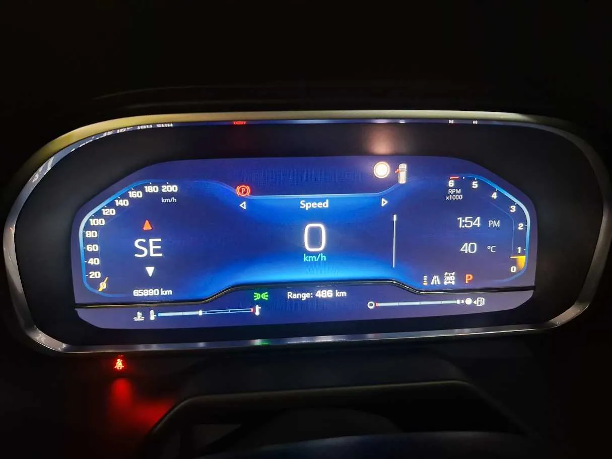 Car image 19
