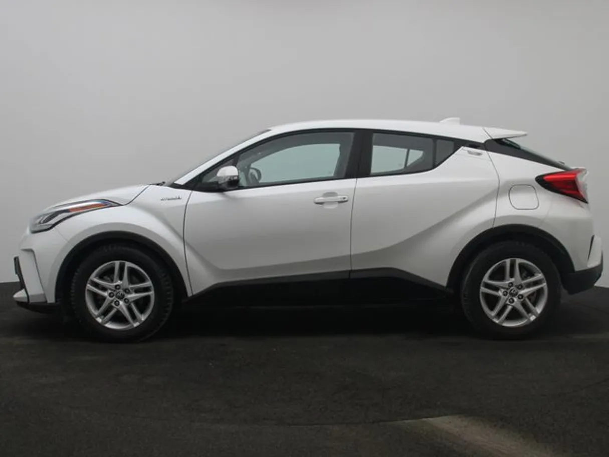 Car image 3