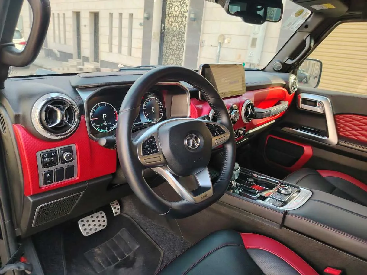 Car image 13