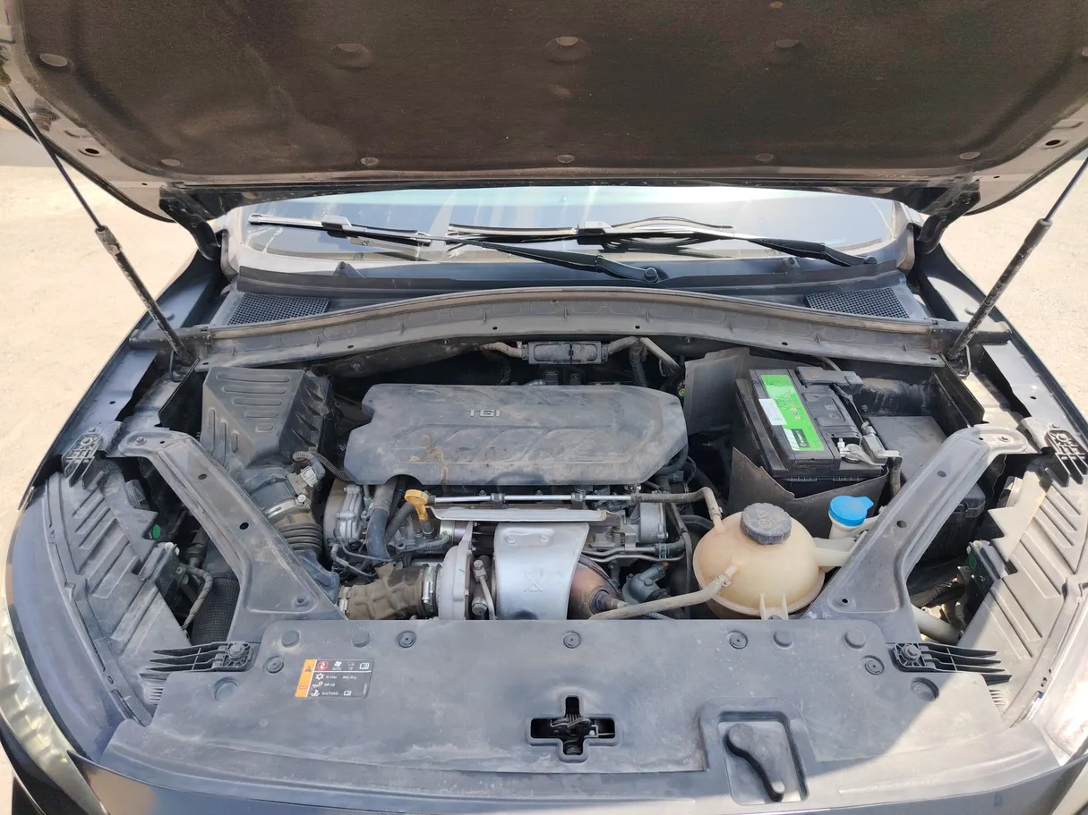 Car image 35