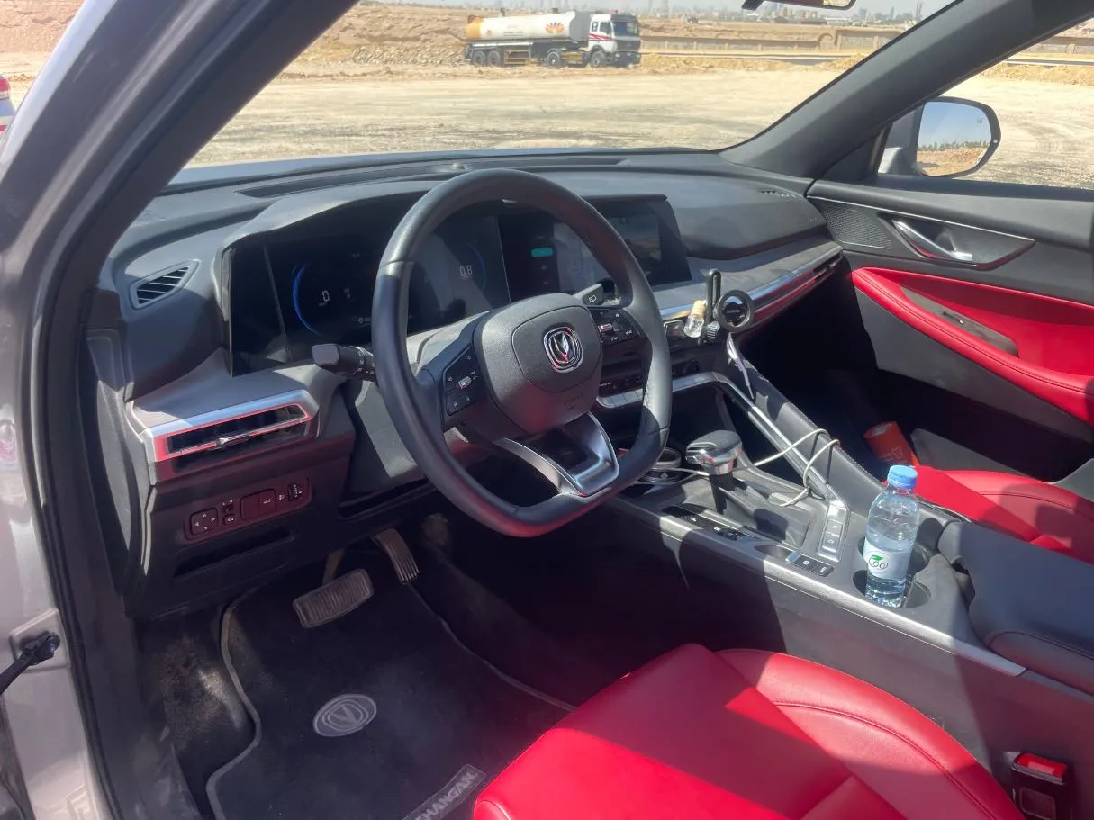 Car image 11