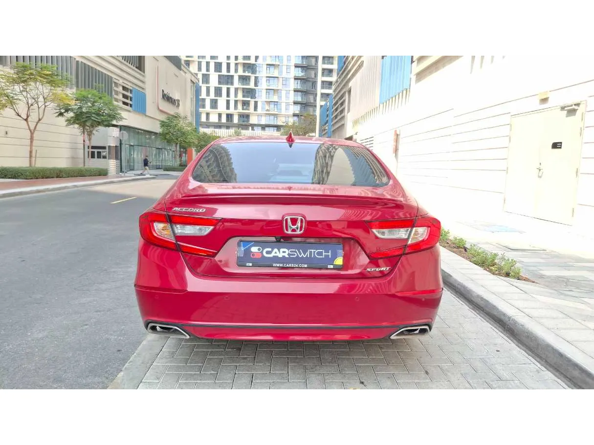 Car image 6