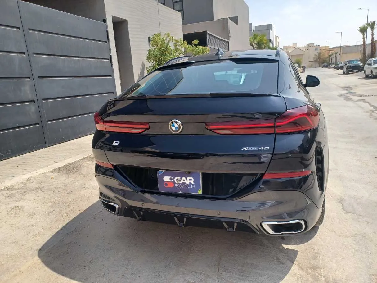 Car image 6