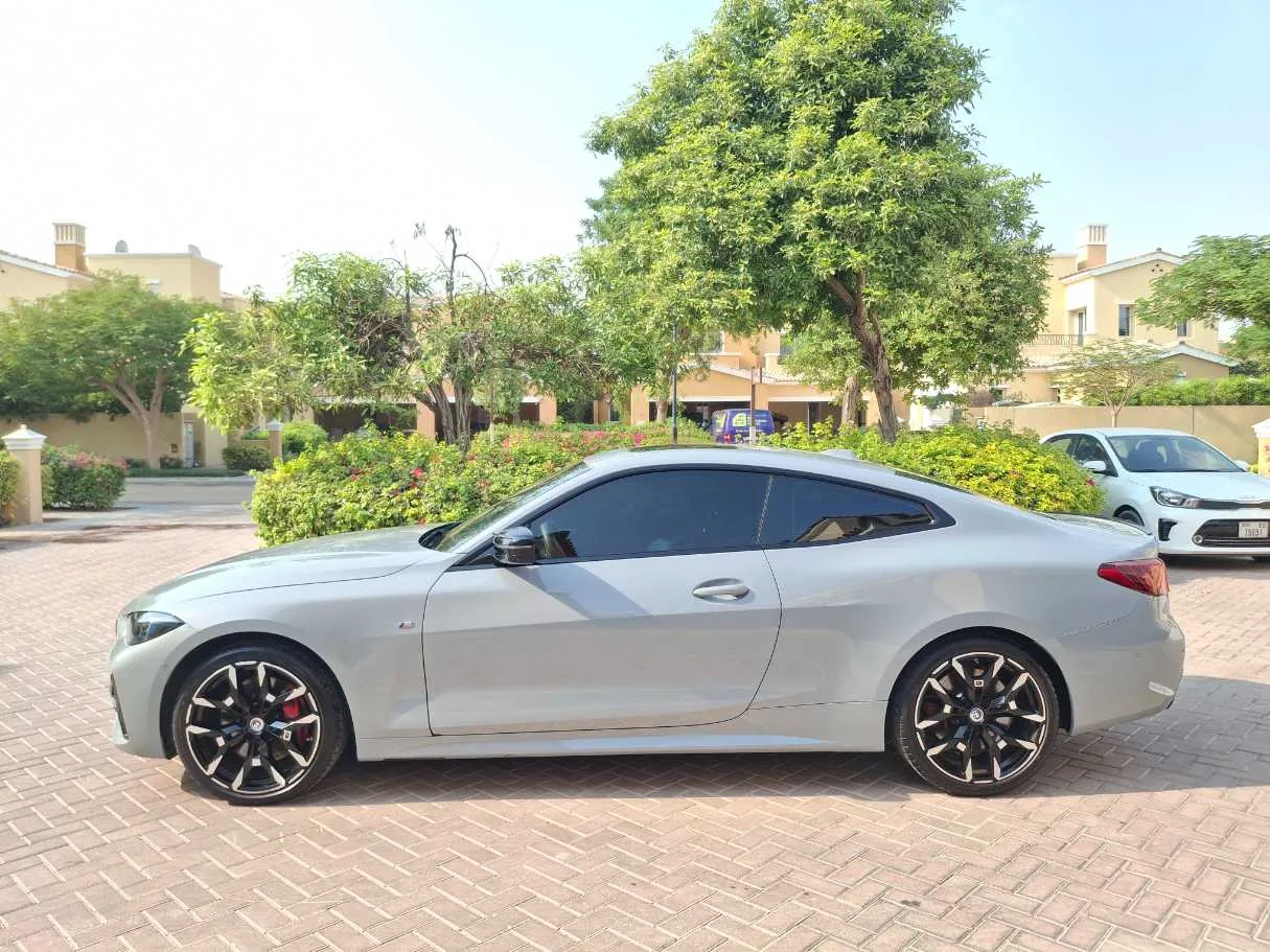 Car image 8