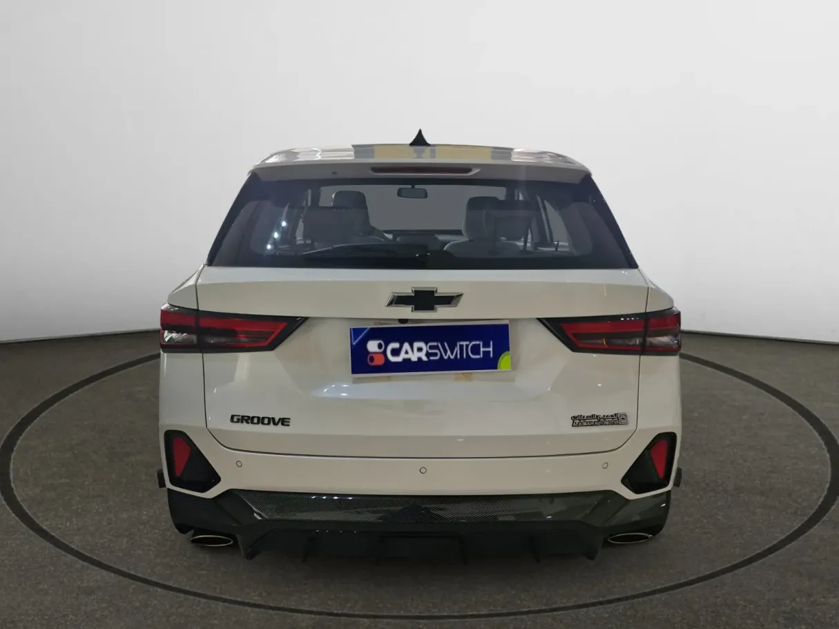 Car image 3