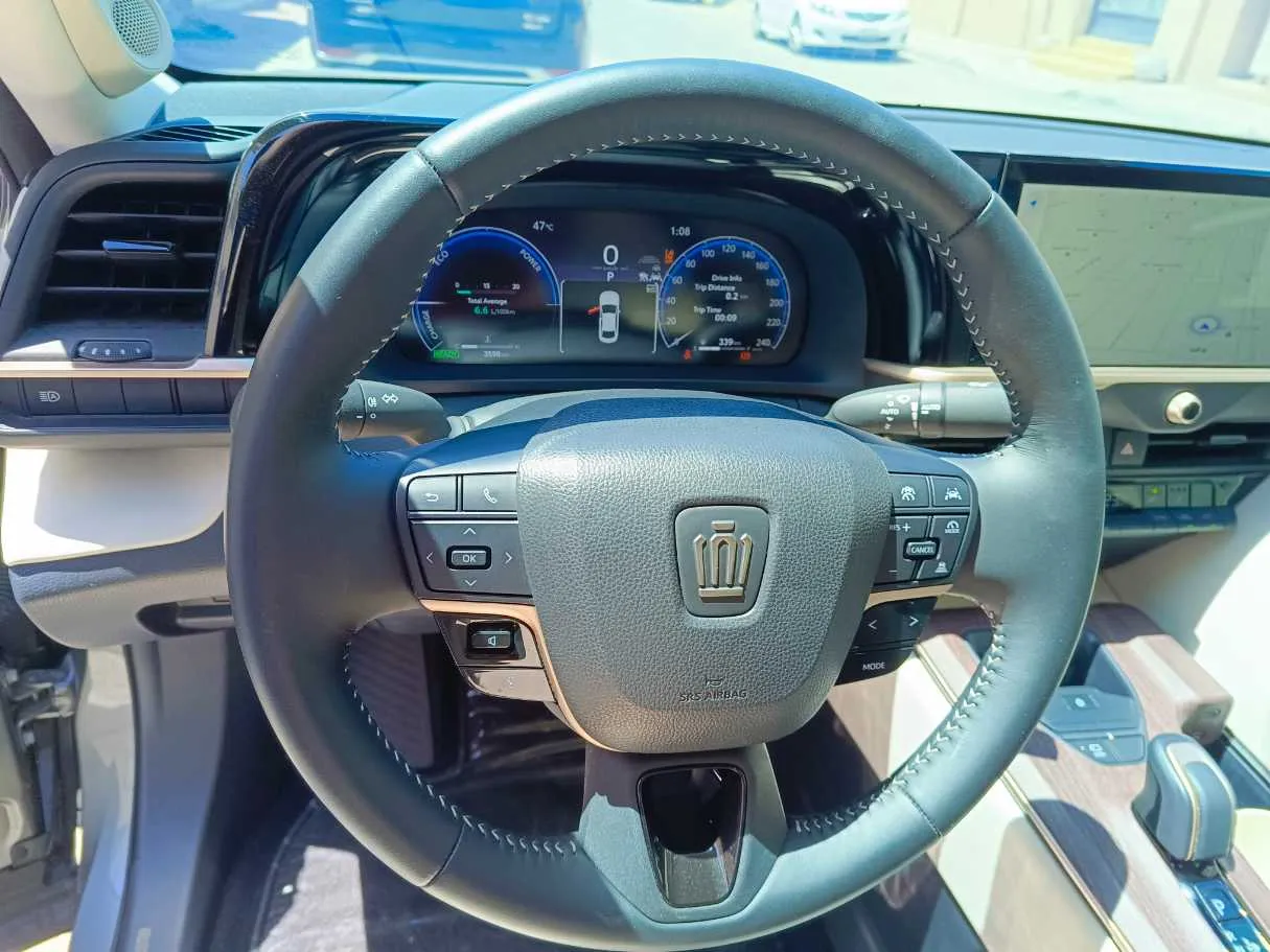 Car image 28