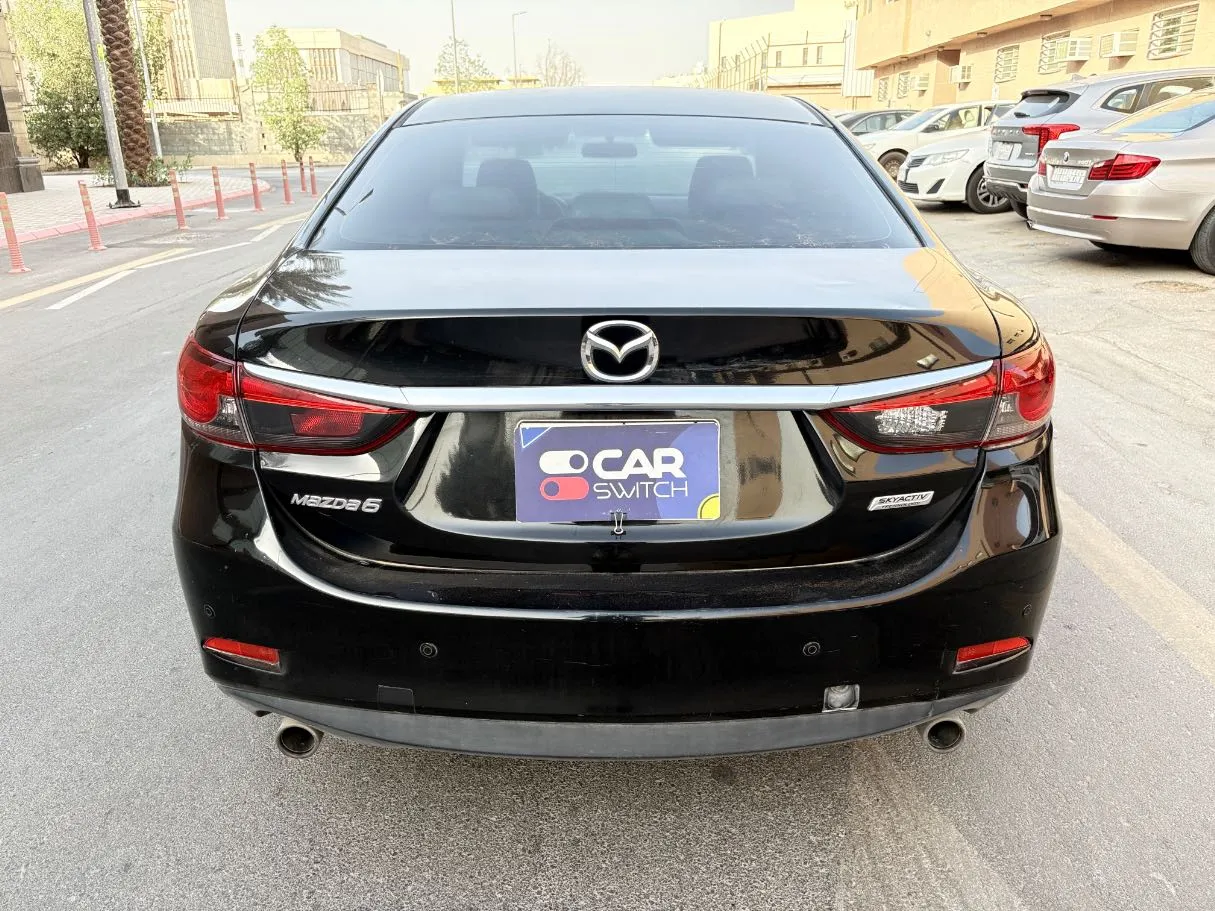 Car image 6