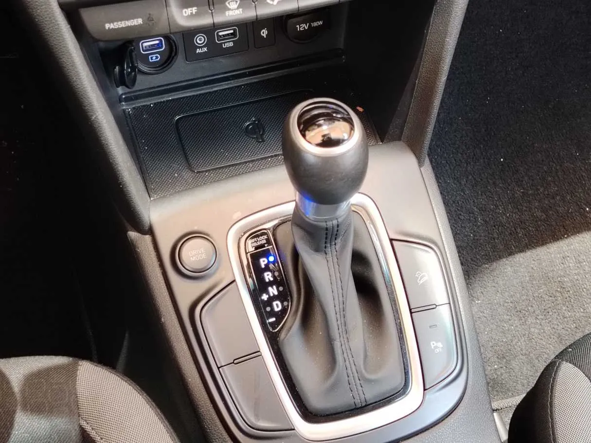 Car image 21