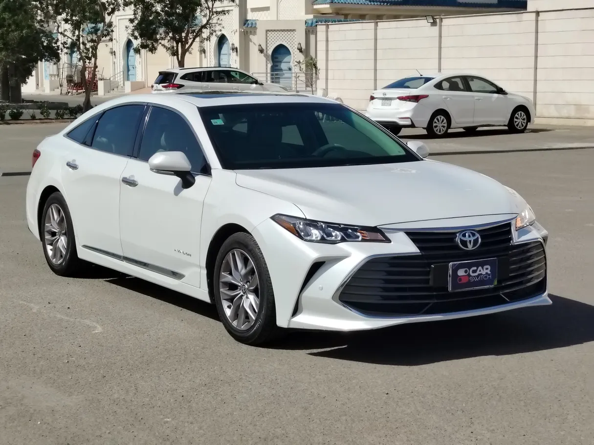 Car image 3
