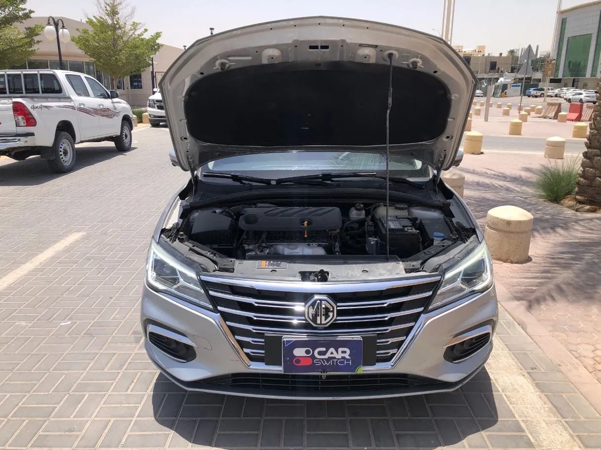 Car image 24