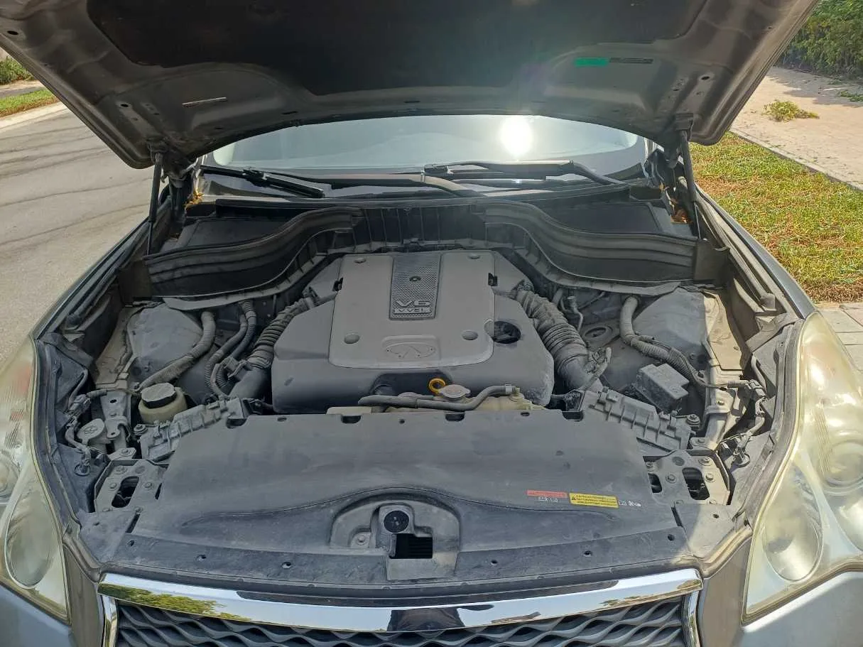 Car image 24