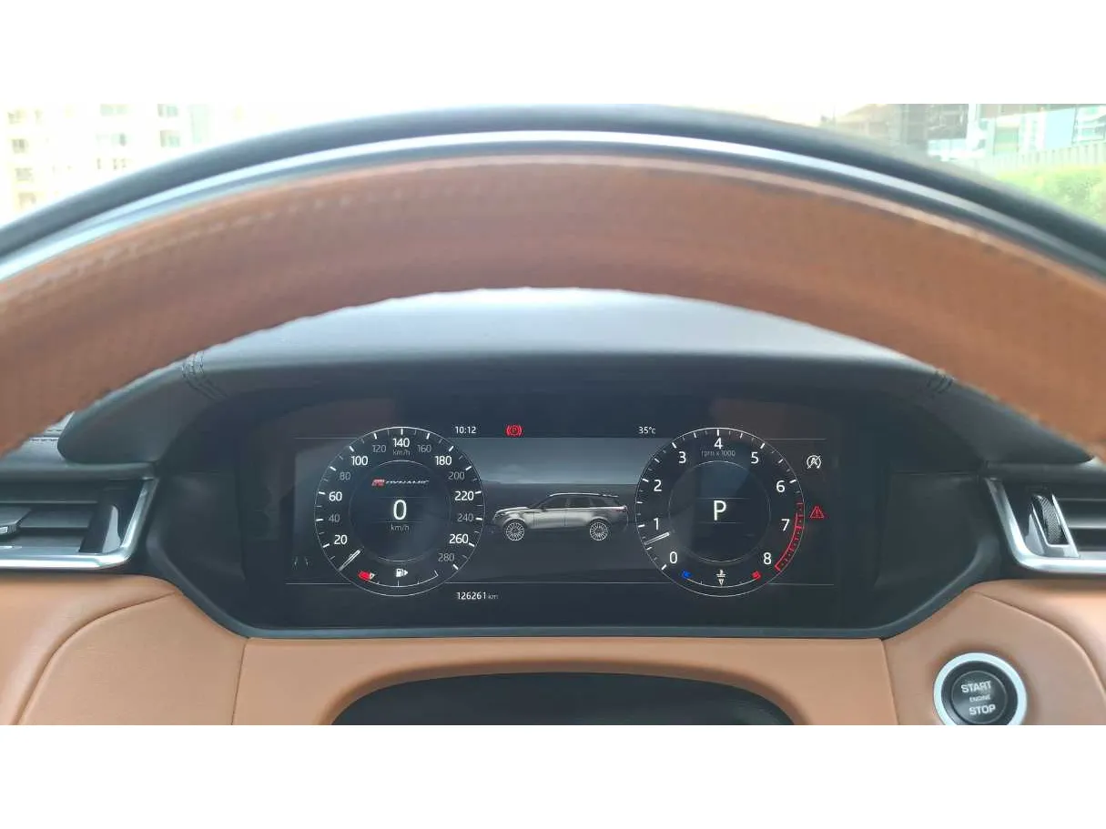 Car image 19