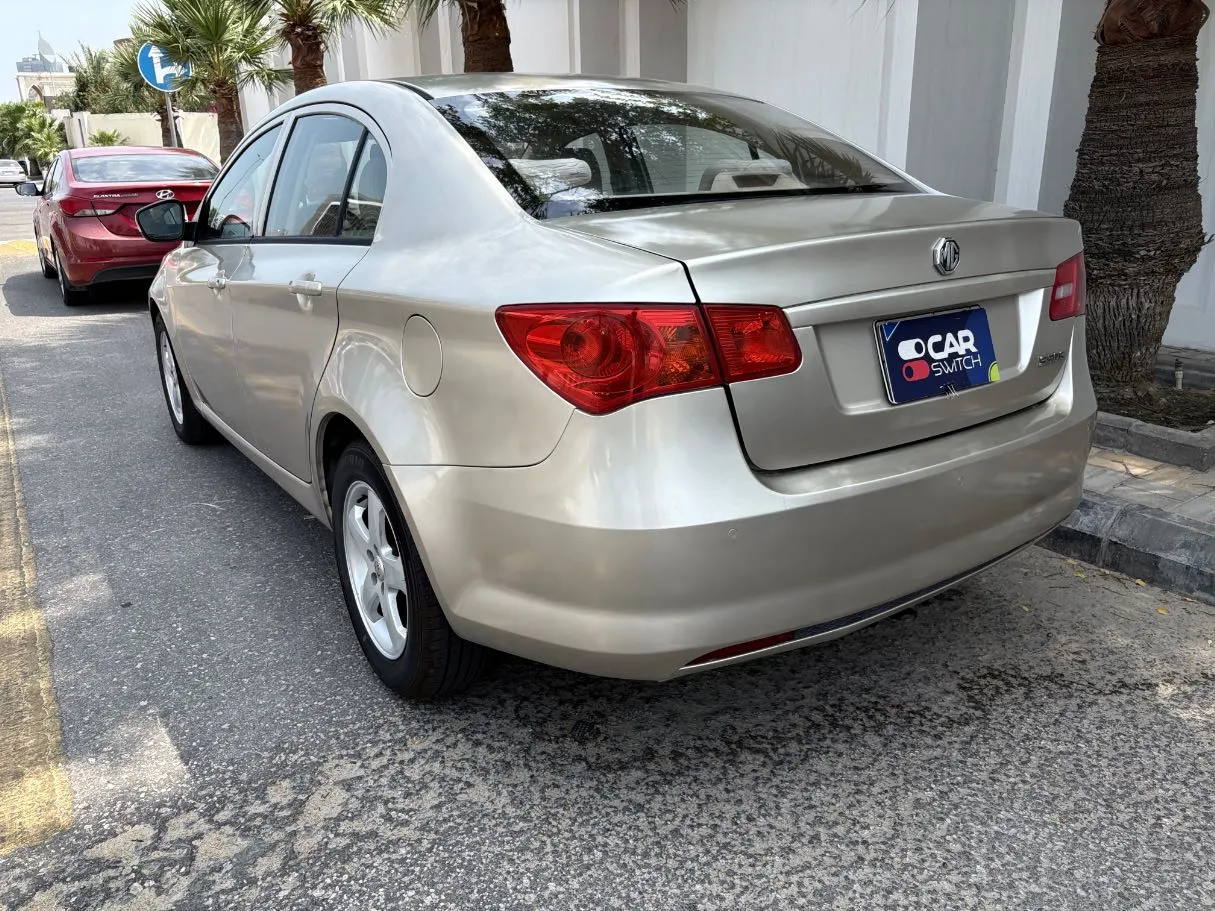 Car image 7
