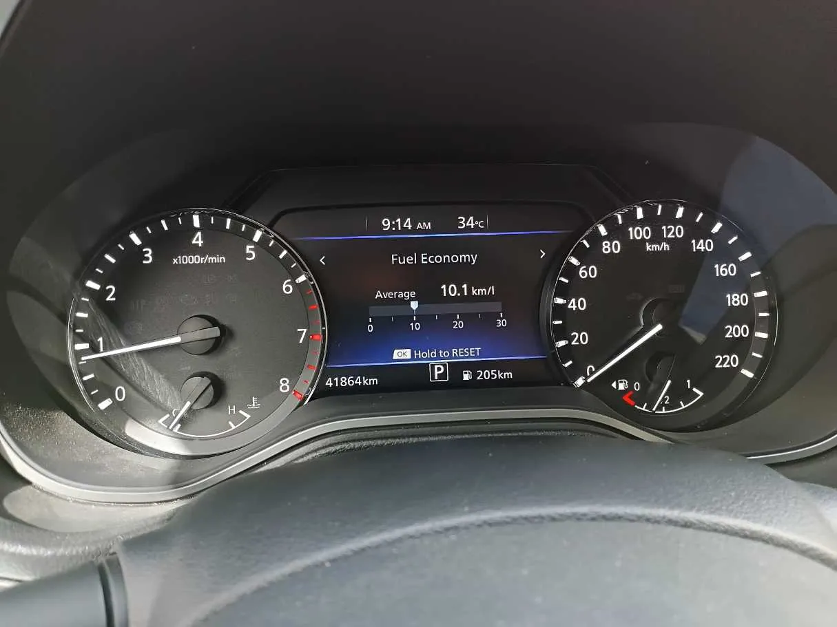 Car image 19