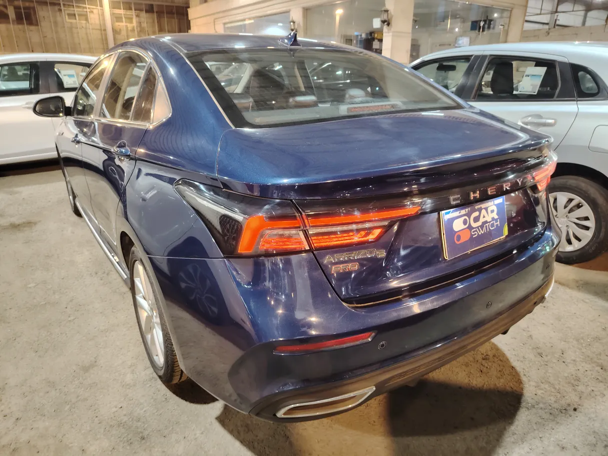 Car image 7