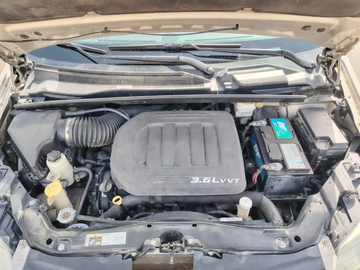 Car image 37
