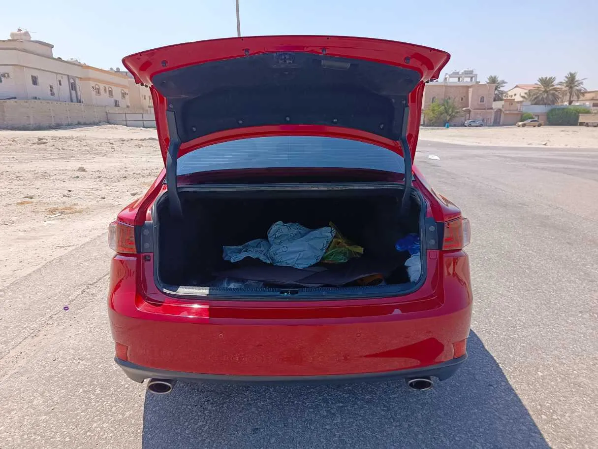 Car image 27