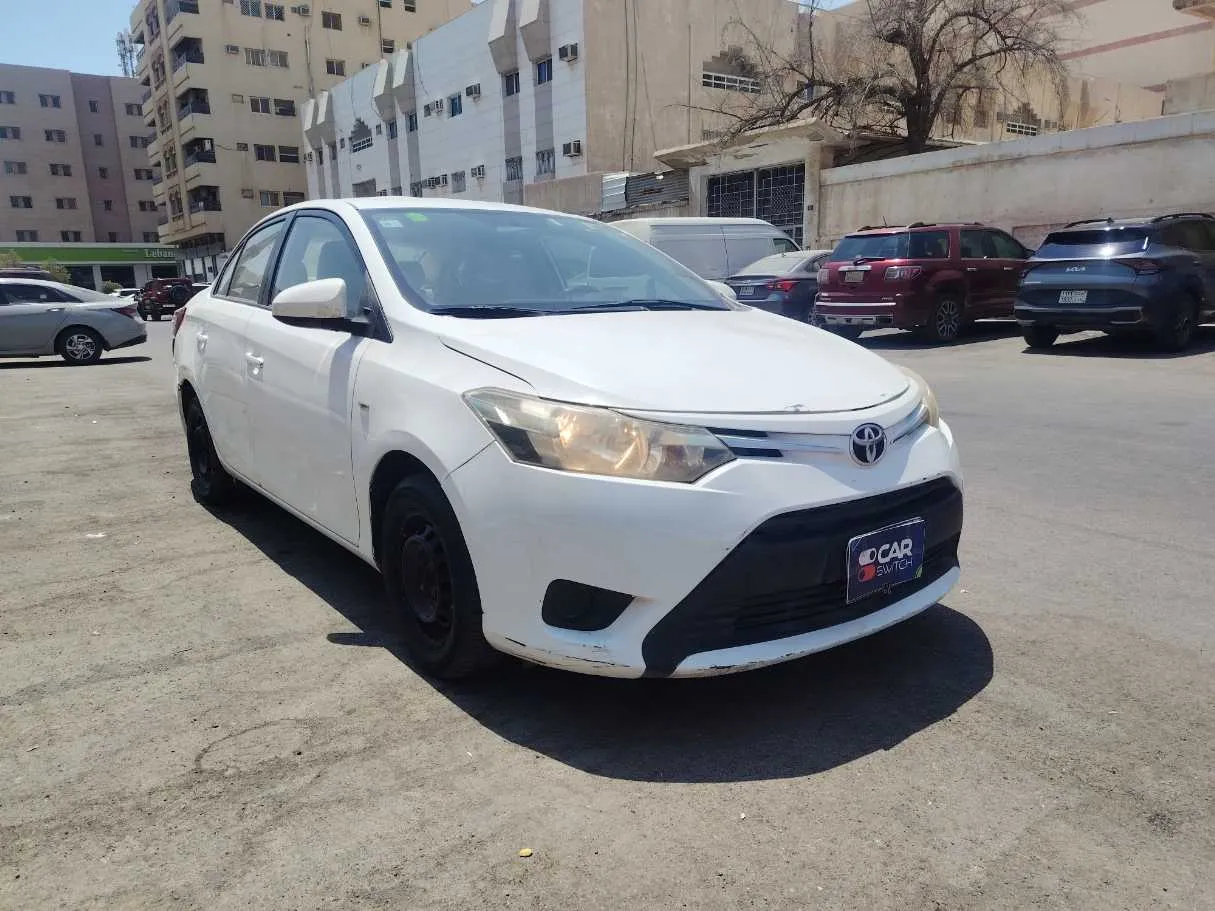 Car image 3