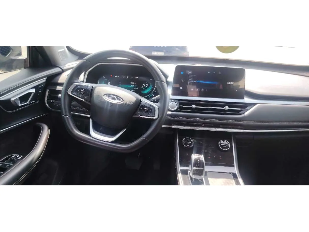 Car image 20