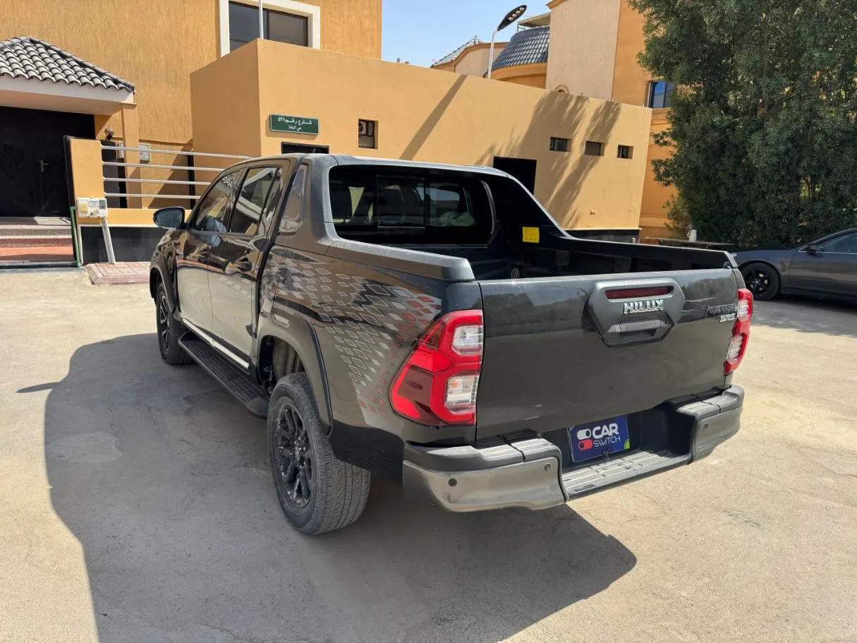 Car image 7
