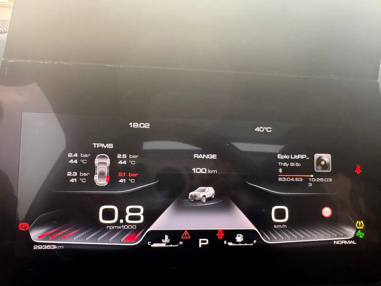 Car image 18