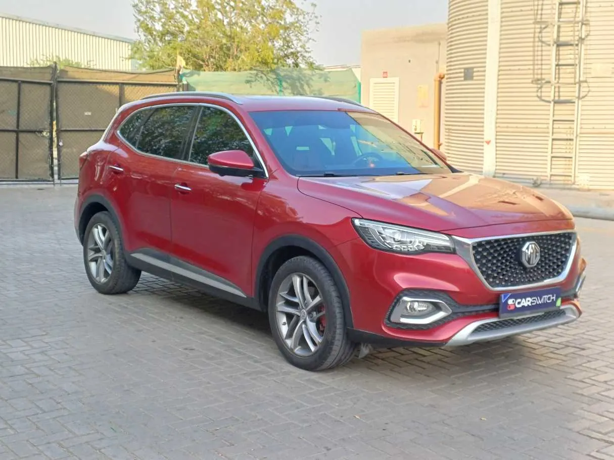 Car image 4