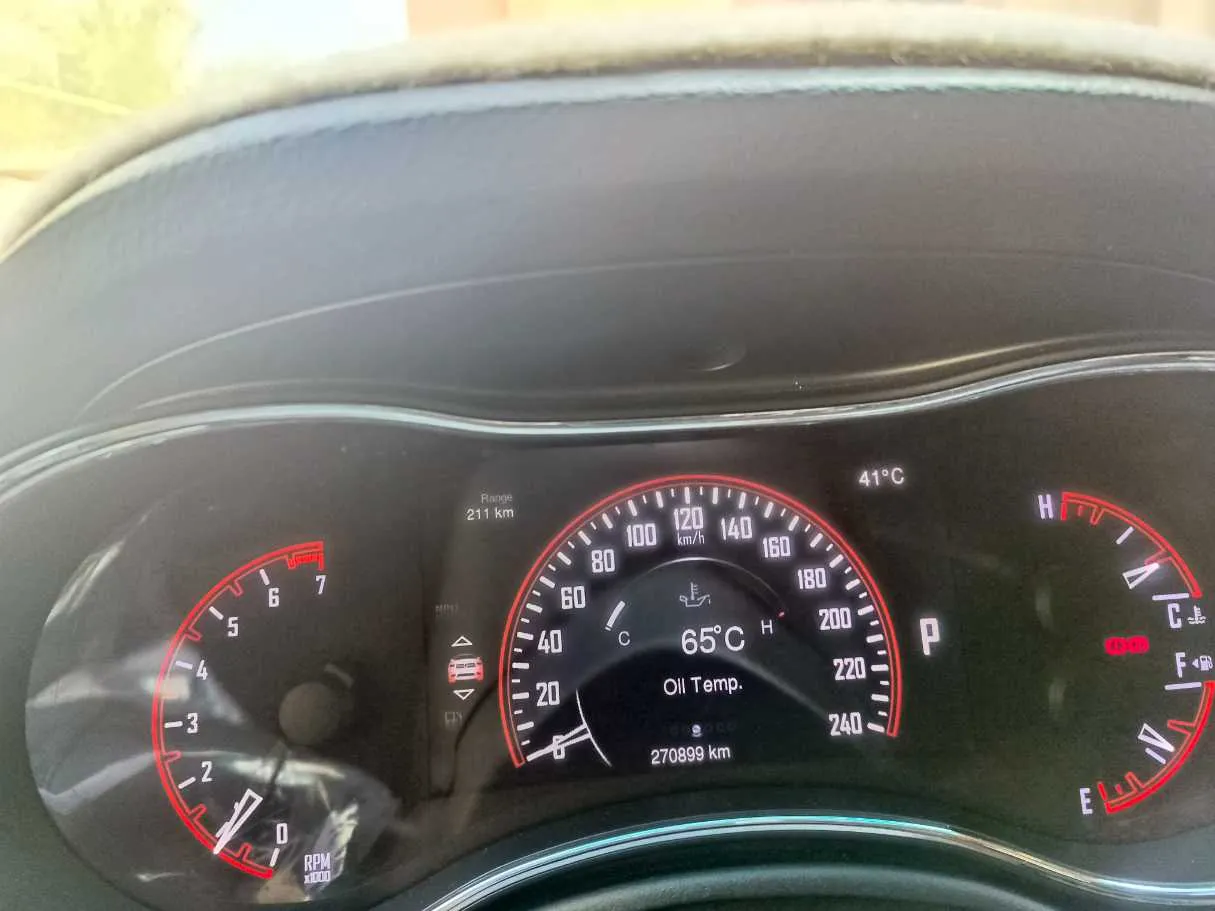 Car image 26